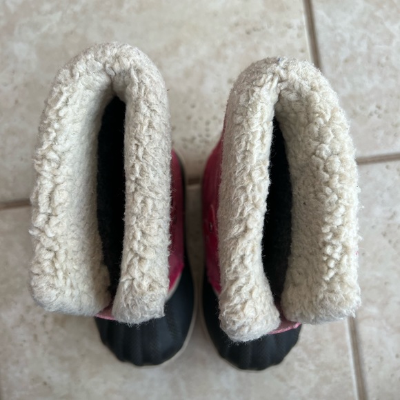 Sorel waterproof boots - Picture 5 of 7